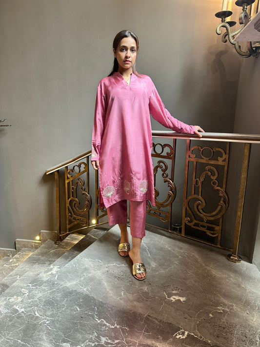 Ease (Rose pink)