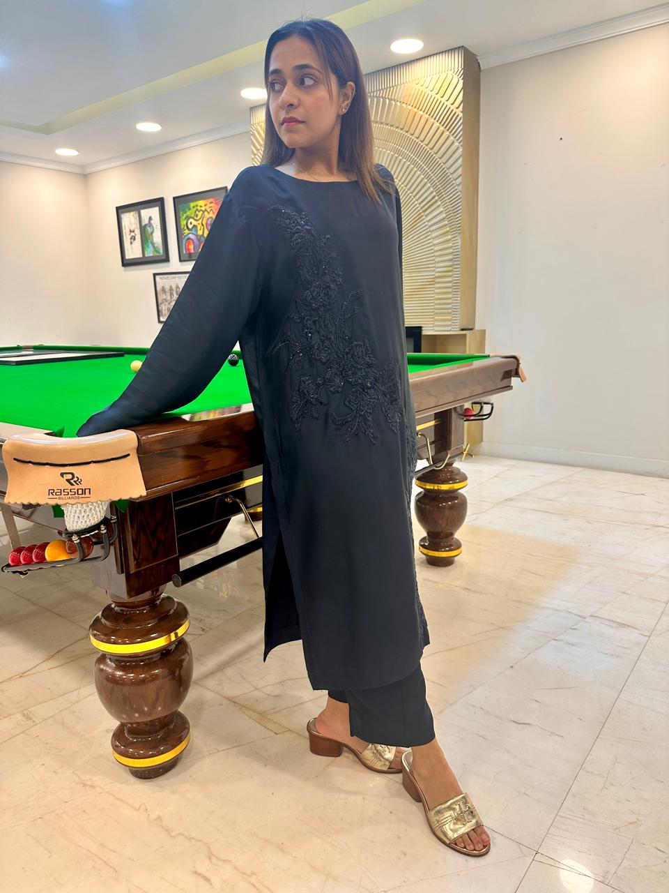 Ease (Black)