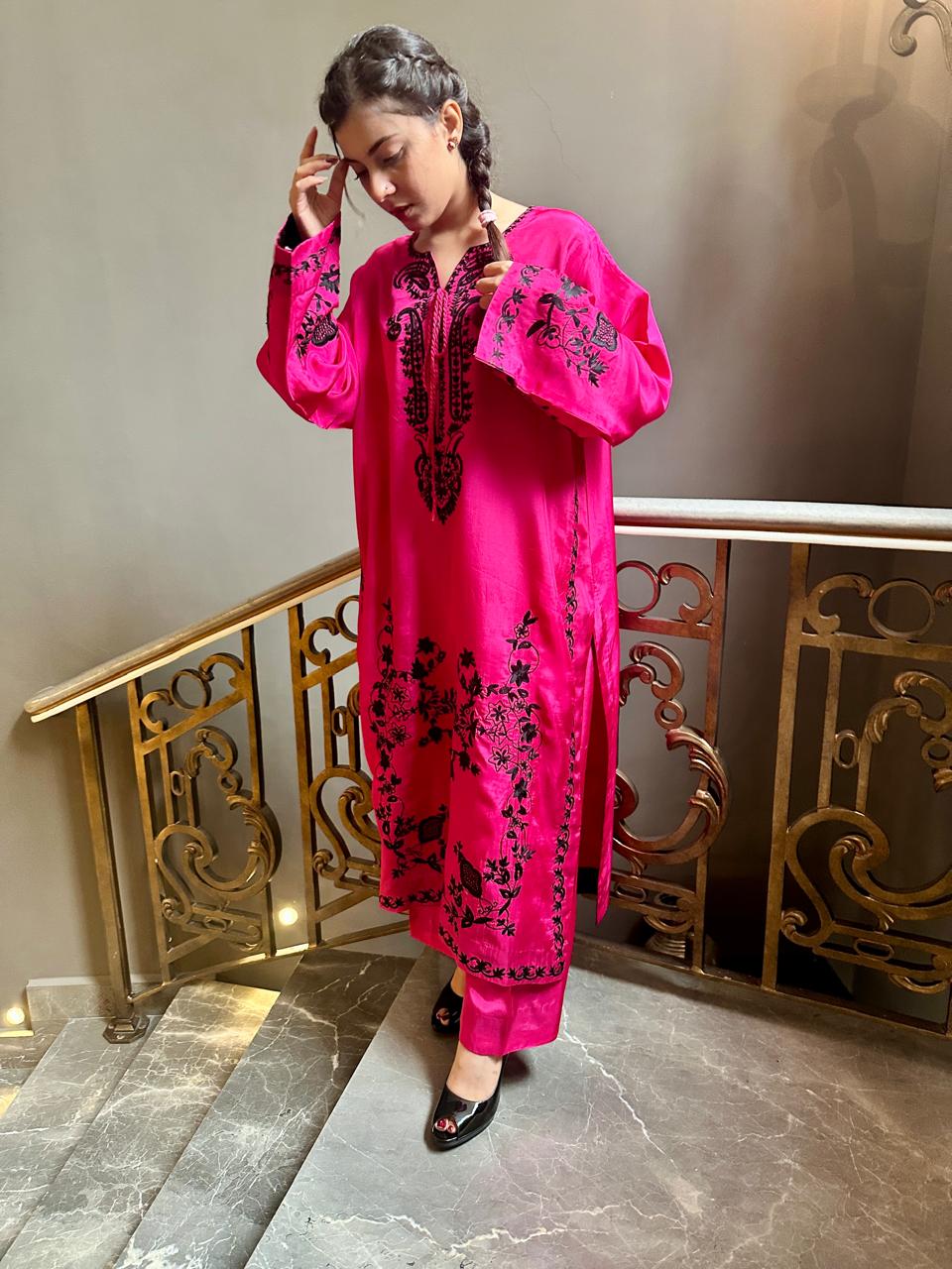 Aura (Hot pink)