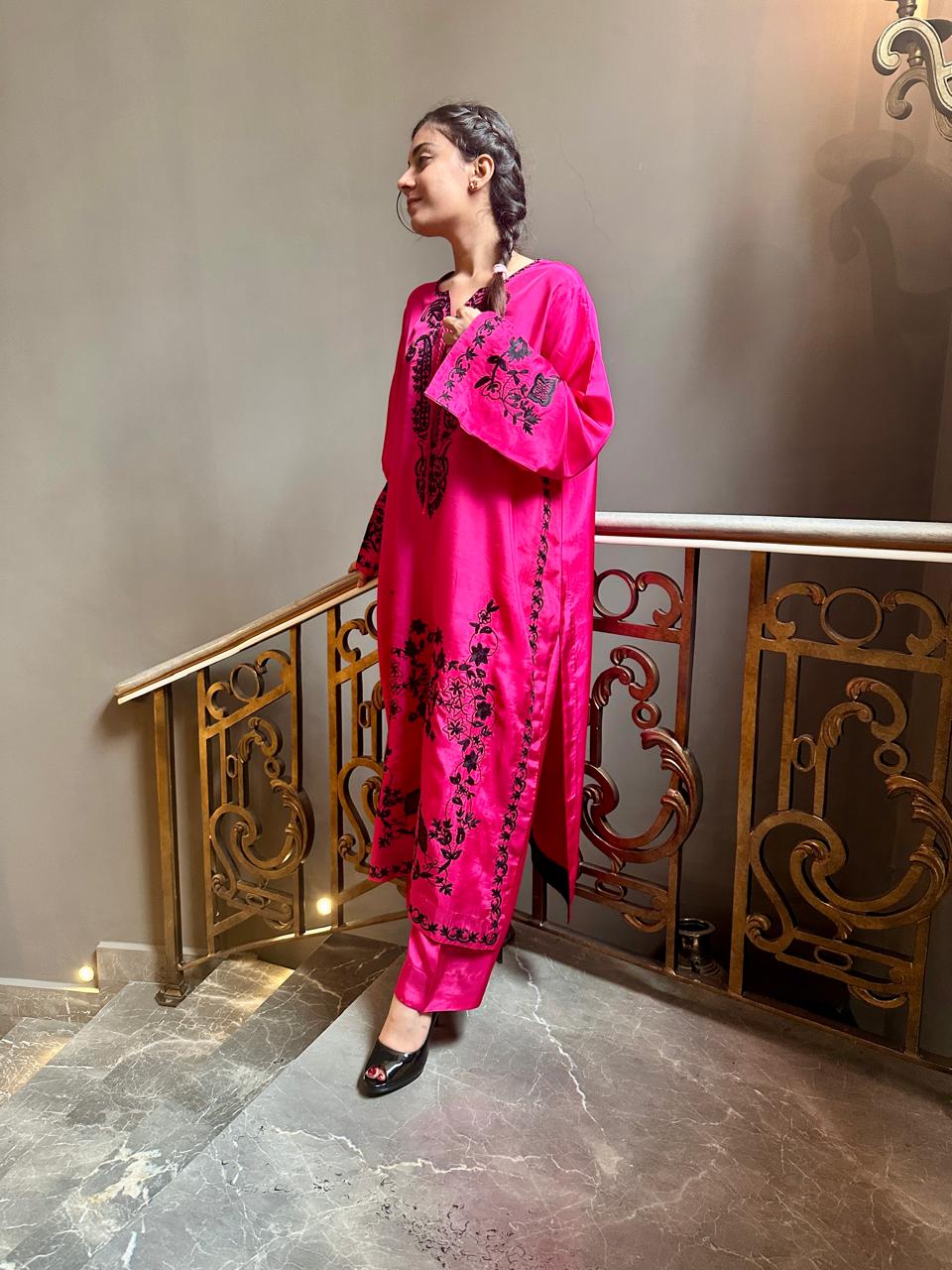 Aura (Hot pink)