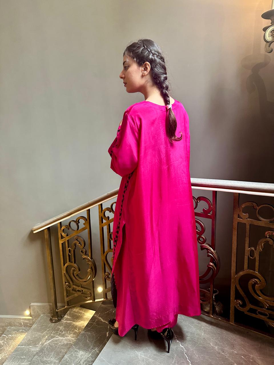 Aura (Hot pink)